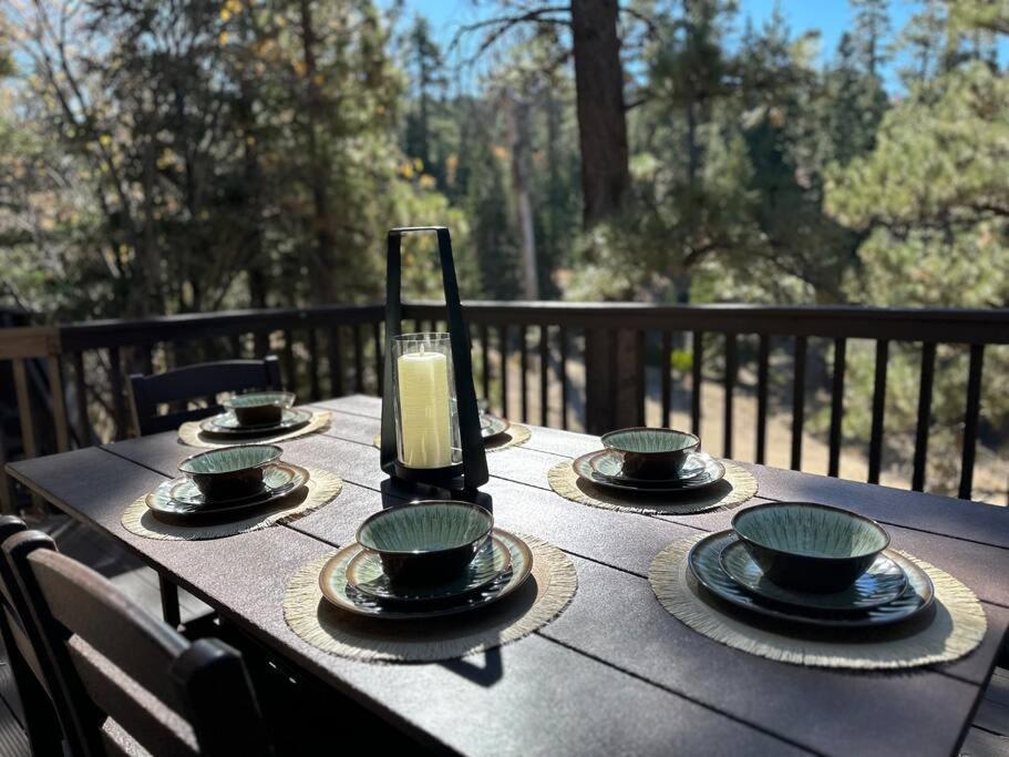 ビッグ・ベアー・レイク Everwood Serenity Treehouse Ontrail Head/Sleddingヴィラ エクステリア 写真